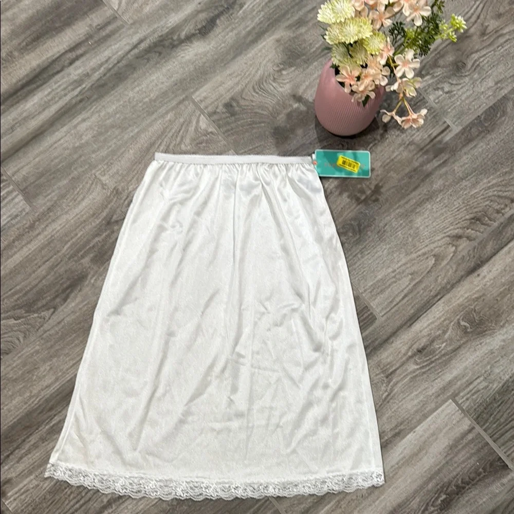 White Lace Trim Slip Skirt - Picture 1 of 3